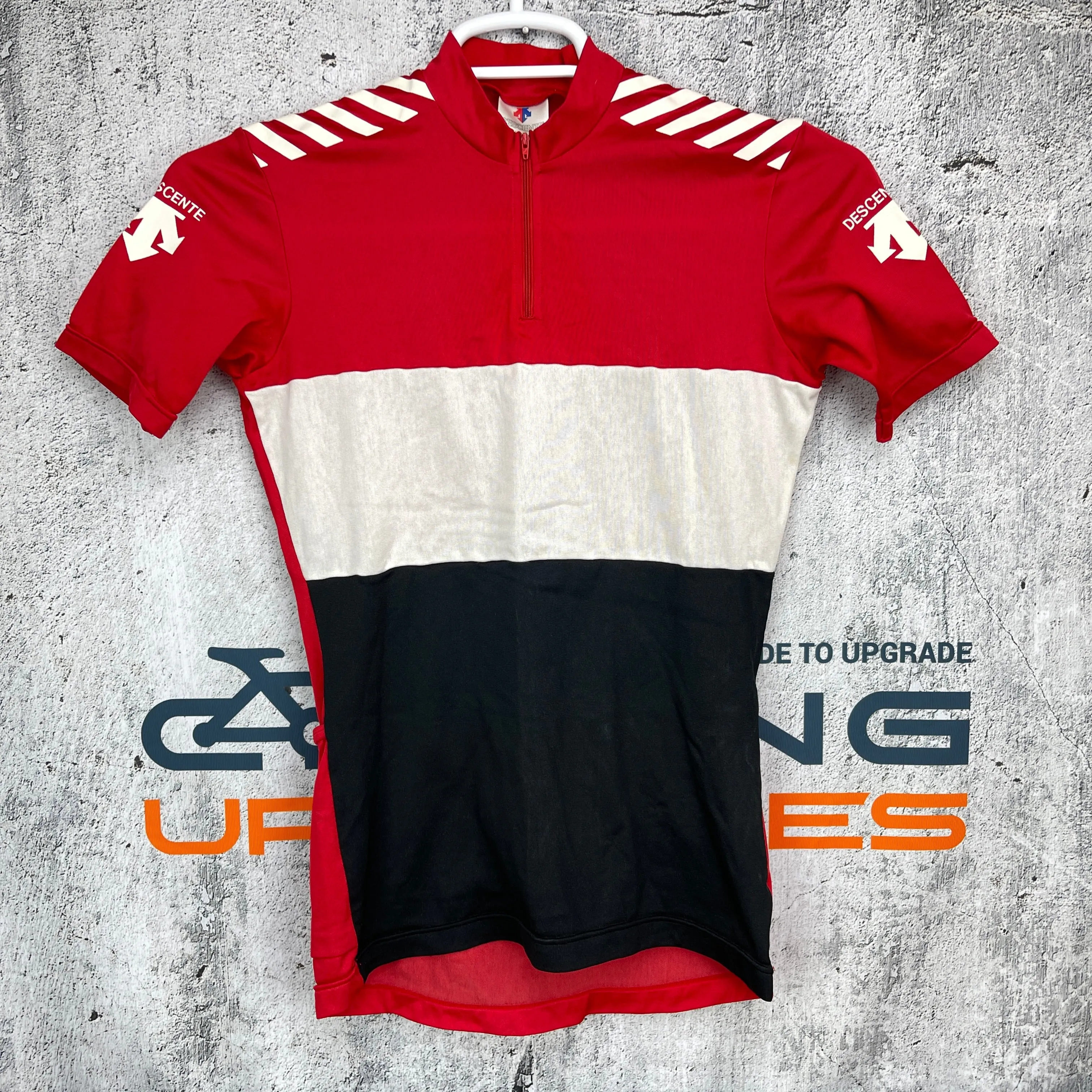 Descente Vintage Small Women's Short Sleeve Made in Japan Cycling Jersey