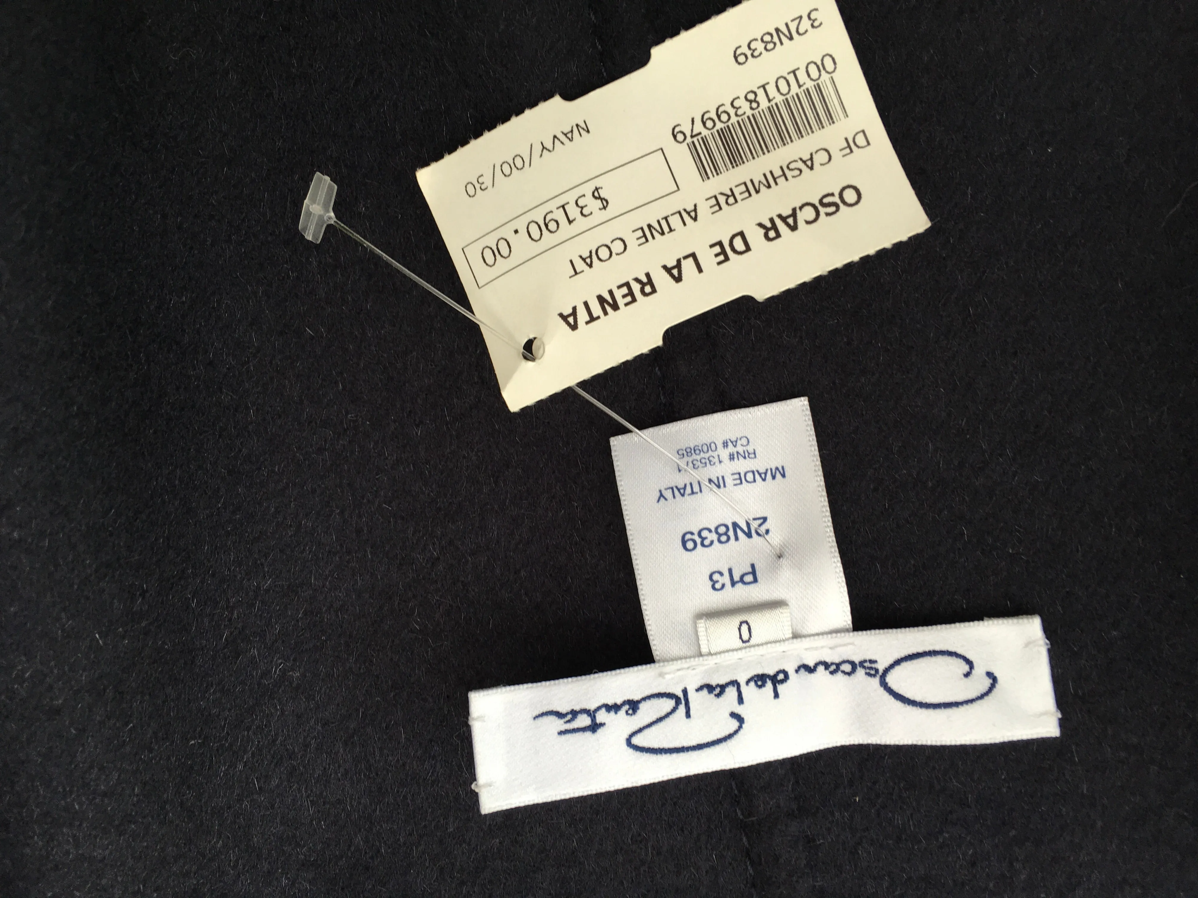 Oscar de la Renta Navy Cashgora Orylag Mohair Full-Skirted Coat US 0 UK 4 Ladies