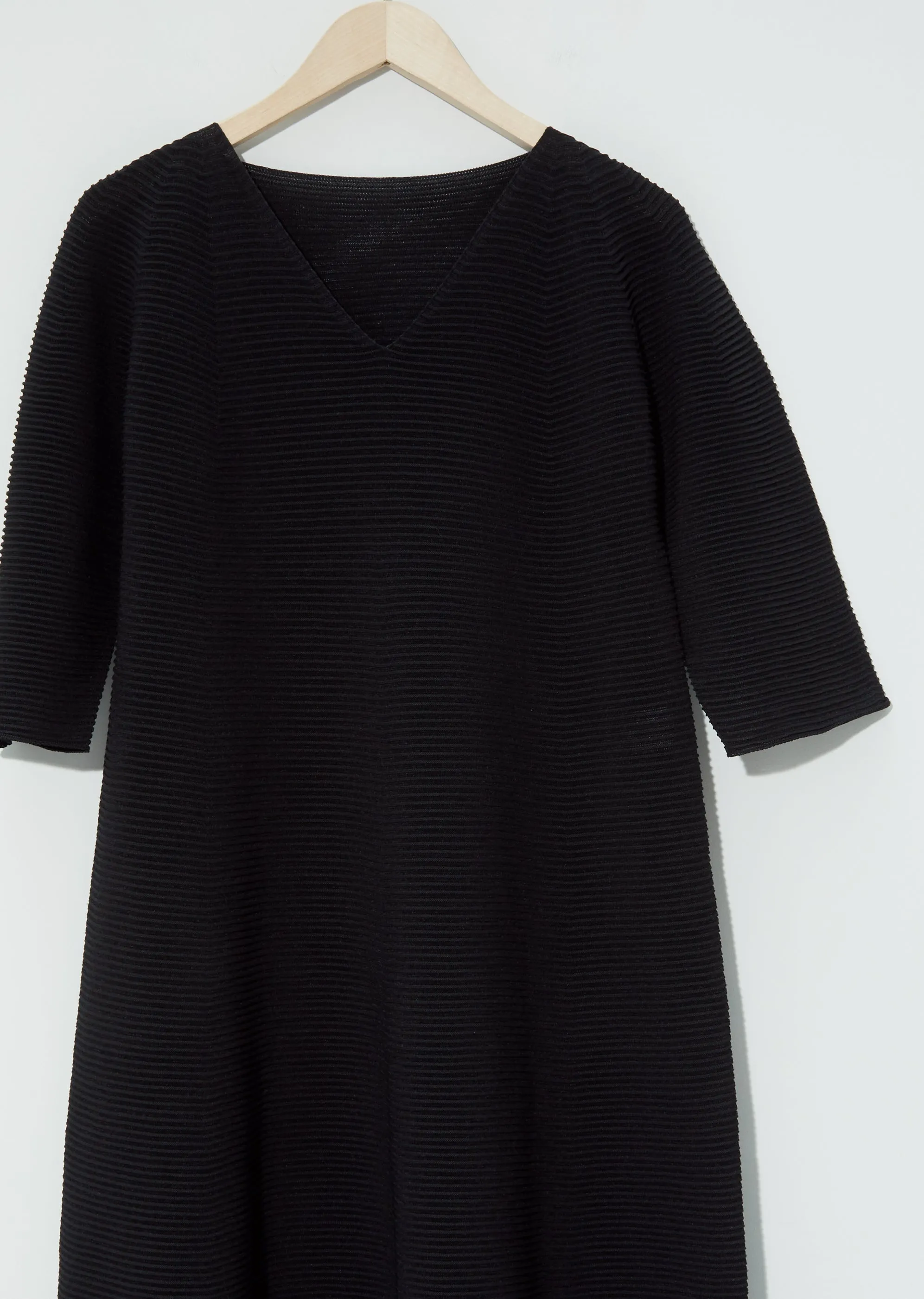 Paper Circle Knit Dress