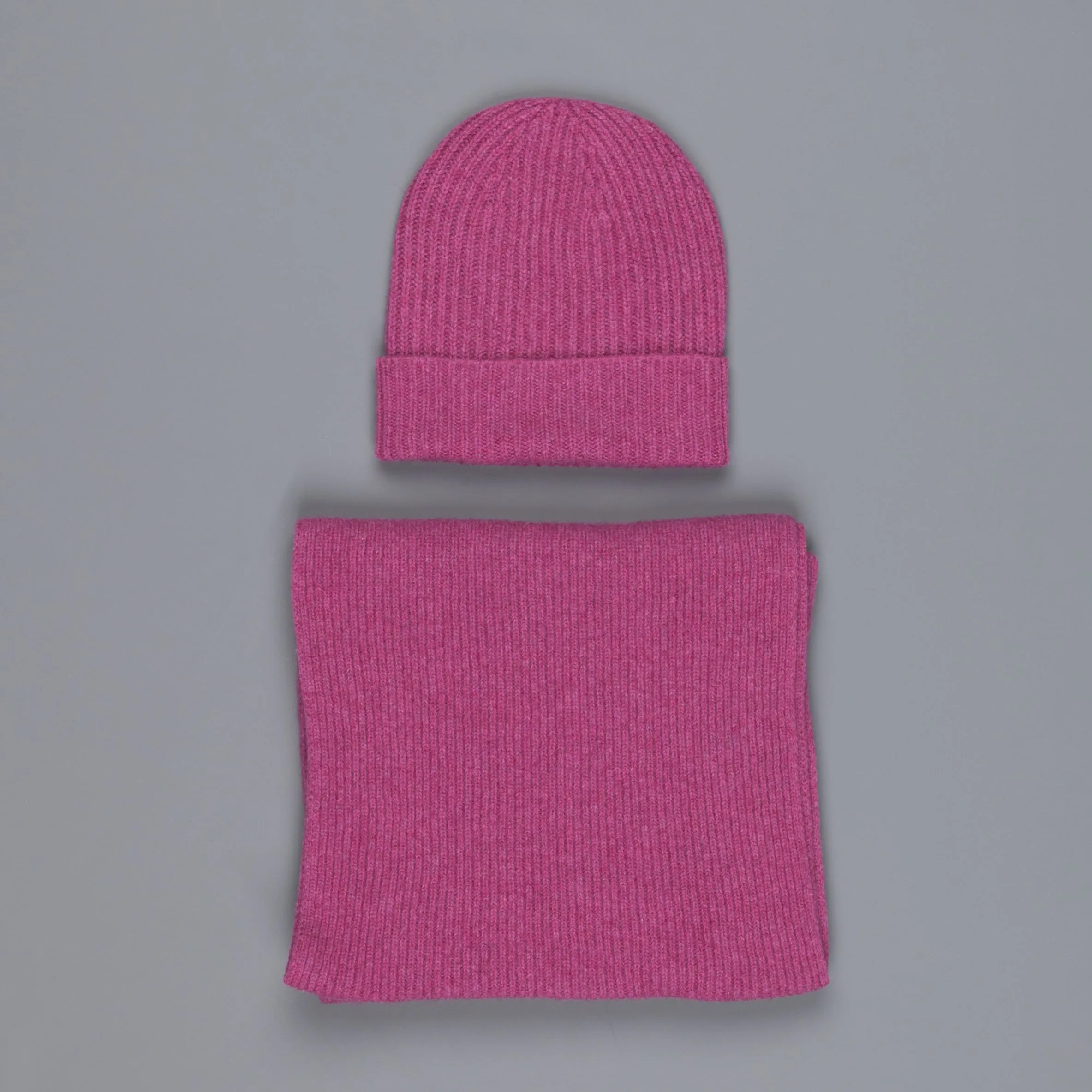 William Lockie Cashmere Ribbed Hat And Scarf Set Loganberry
