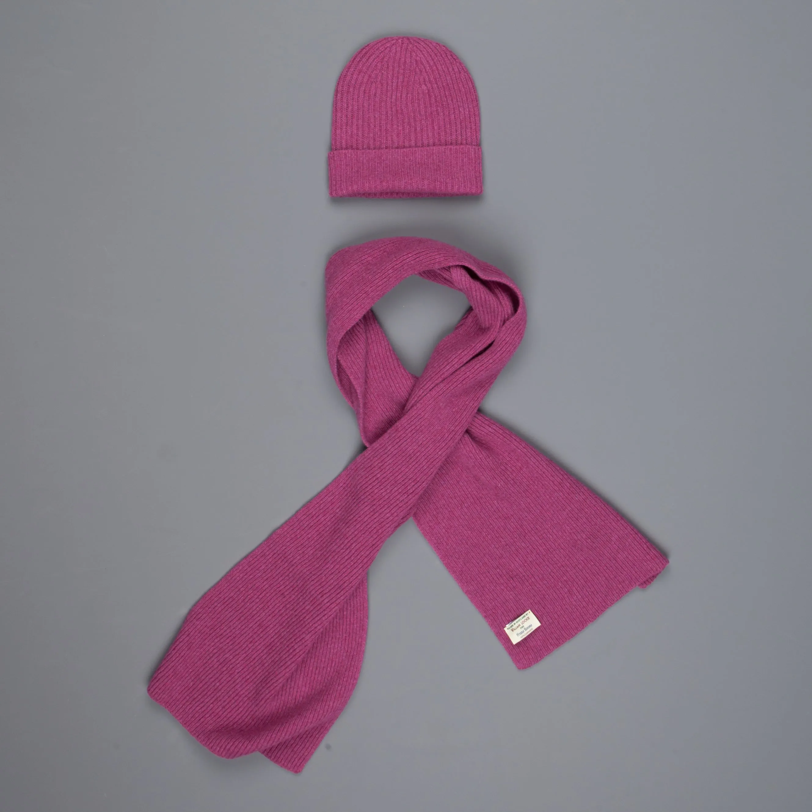 William Lockie Cashmere Ribbed Hat And Scarf Set Loganberry